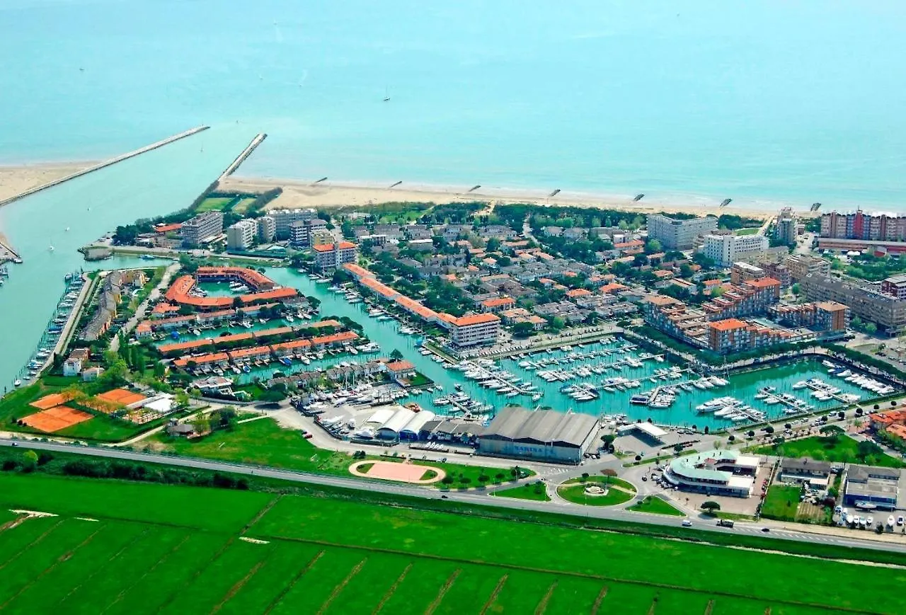 Stay In A Comfy Flat Near The Beach - Beahost Porto Santa Margherita di Caorle Apartment